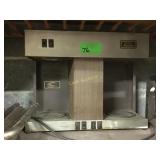 Bun coffee maker with warmer