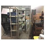 Metal tray rack adjustable on wheels