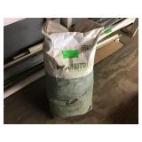 One bag of diatomaceous earth product