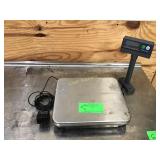 Mettler Toledo digital scale Mettler Toledo digital scale