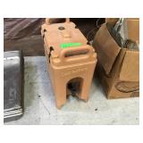 Insulated drink dispenser Insulated drink dispenser