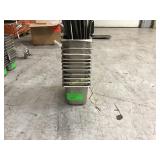 Stainless steel inserts with some lids Stainless steel inserts with some lids