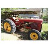 John Deer tractor (condition unknown)