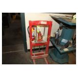 HYRDAULIC PRESS - 6 Ton