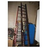 EXTENSION LADDER - WOOD - 22