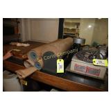 PAPER ROLL HOLDER WTH PAPER ROLLS