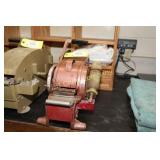 TAPE DISPENSER  Model 100