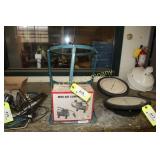 MINI AIR COMPRESSOR AND 5 GALLON TILTING BUCKET