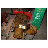 Budgit 500 lb. elec. chain hoist  (condition