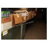 Lot:  2 tables and 2 office desks