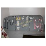 Lot:  Assorted jewelry