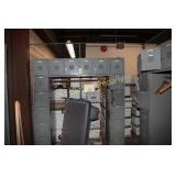 Lyon 16 door locker unit w/hanger pole