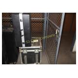 Lot:  2 HD travel cases - large