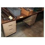 Lot:  2 metal work tables and desk