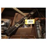 Lot:  Measuring devices - vernier, rulers .