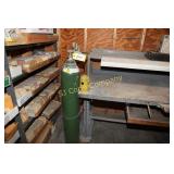 Lot:  3 gas tanks - 2 oxygen w/regulator, 1