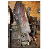 Bolster belt sanding machine