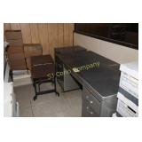 Contents of cubicle - no paperwork