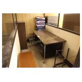 Contents of cubicle - no paperwork