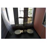 English balance scale (Repro)