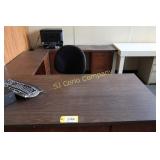 Lot:  2 desks and chair