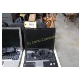 Dell  Latitude D520 laptop w/case