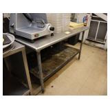 Stainless steel 5 ft table