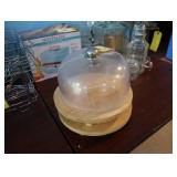 Lot of 2 dessert stands with covers
