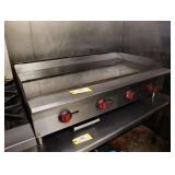Iron 4 ft griddle, natural gas