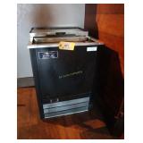 Artic Air 24 inch single door reach in beverage