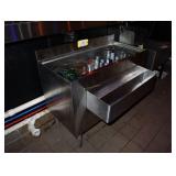 Krowne 36 inch ice bin, with bottle well
