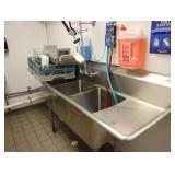 Stainless steel 3 bay sink with overhead spray