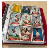 (260) 1982 FLEER BASEBALL CARDS IN BINDER