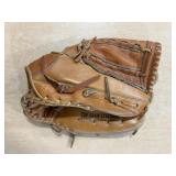 VINTAGE CONTINENTAL BASEBALL GLOVE