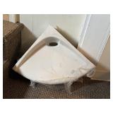 Small Corner Sink