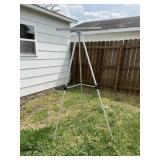 Tri Pod Stand