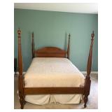 Vintage Four-Poster Spindle Full Size Bed