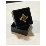 VINTAGE WOOD MOTIF NEPHRITE JADE RIND 14K GOLD