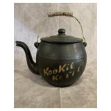 MCCOY CERAMIC KOOKIE KETTLE