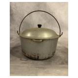 ALUMINUM DUTCH OVEN