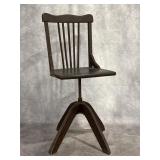 SLATTED BACKREST SWIVEL CHAIR