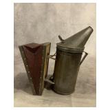 WOODMAN BEE SMOKER