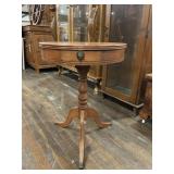 VINTAGE DRUM TABLE 20Wx27H