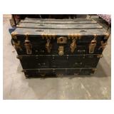 FLAT TOP STEAMER TRUNK W/CONTENTS 36Wx25Hx21D
