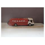 VINTAGE "TEXACO" METAL TANKER TRUCK VINTAGE "TEXACO" METAL TANKER TRUCK