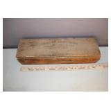 VTG. "ARMSTRONG" STOCK AND DIES SET VTG. "ARMSTRONG" STOCK AND DIES SET