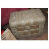 ANTQ STEAMER TRUNK ANTQ STEAMER TRUNK