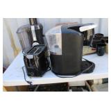 KERUIG COFFEE MACHINE AND TOASTER LOT KERUIG COFFEE MACHINE AND TOASTER LOT