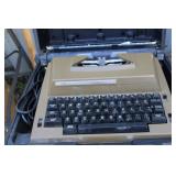 VTG. ELECTRIC TYPEWRITER VTG. ELECTRIC TYPEWRITER