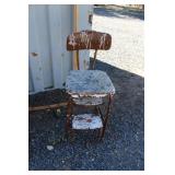 VTG. METAL STOOL